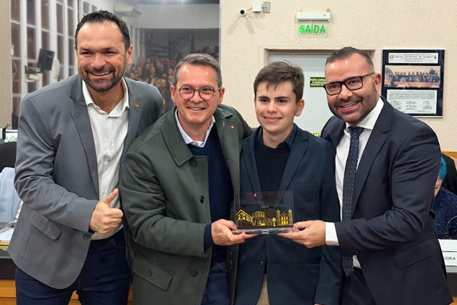 davi-avila-e-dimas-titulo-cidadao-capa