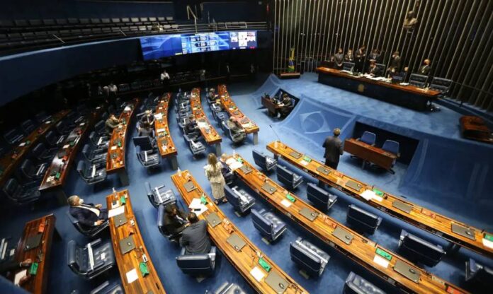plenario_do_senado_federal_sessao_deliberativa_ordinaria_semipresencial_fcpzzb_abr_240220211043 (1)