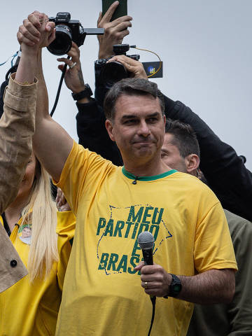 17889934156aa1df87ed2c9_1788993415_3x4_sm
