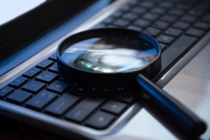 espionagem-espiao-investigacao-hacker